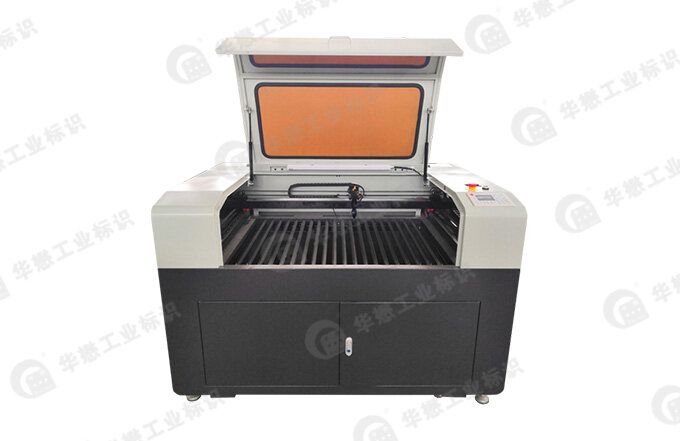 汽車內(nèi)飾雕刻機(jī)